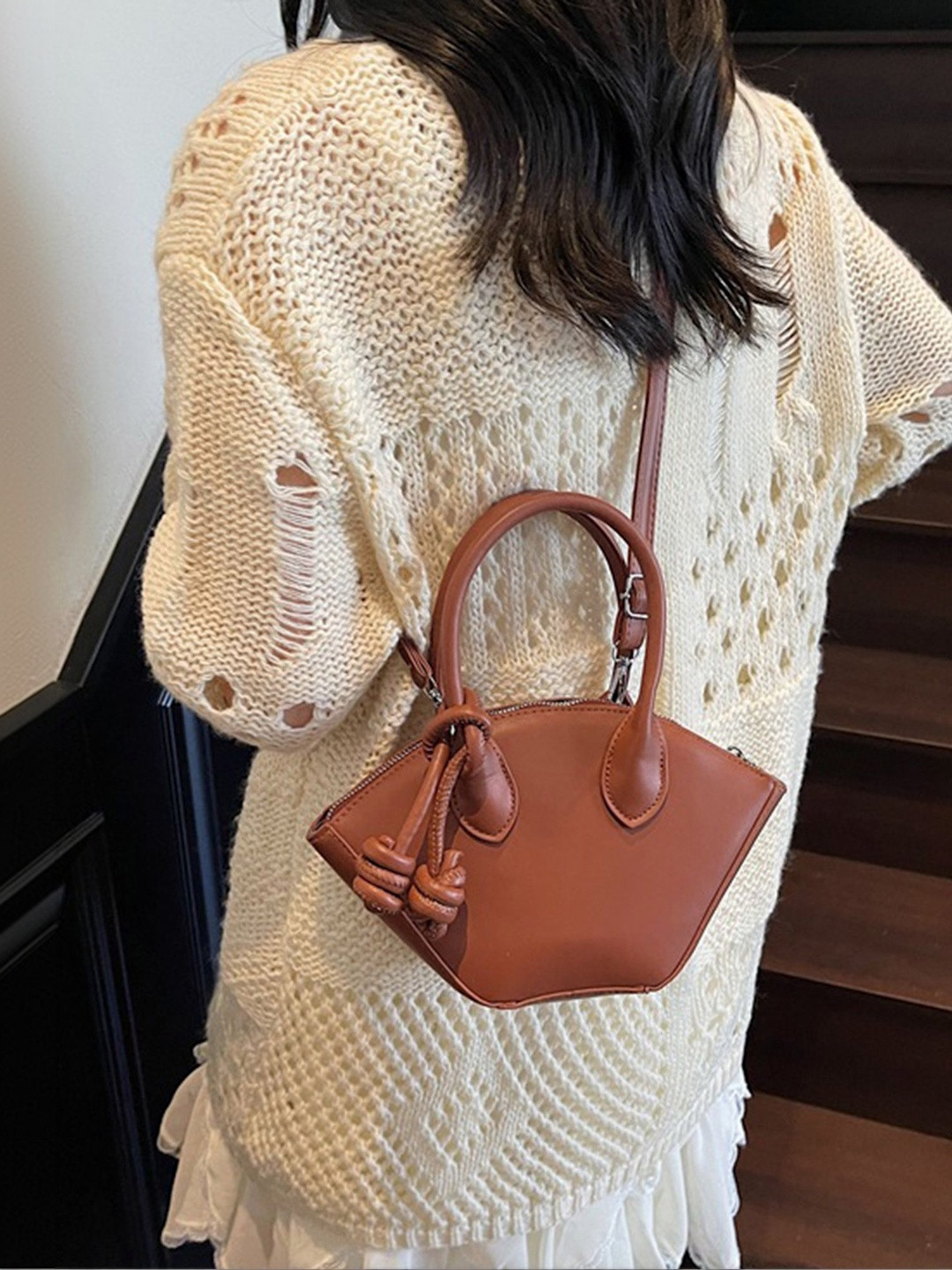 LULU & SKY Structured Handheld Bag