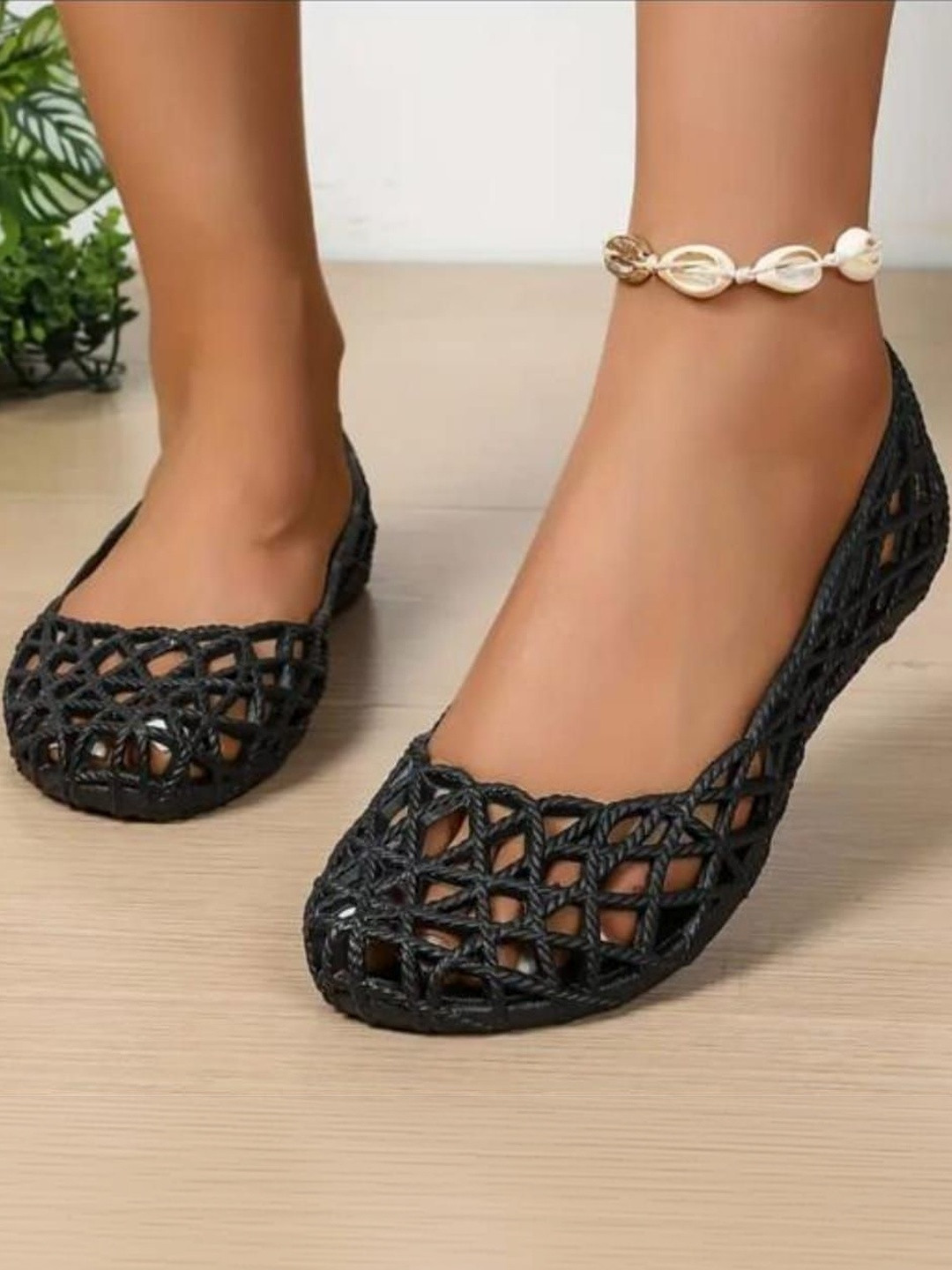 Shozie Round Toe Slip-On Ballerinas