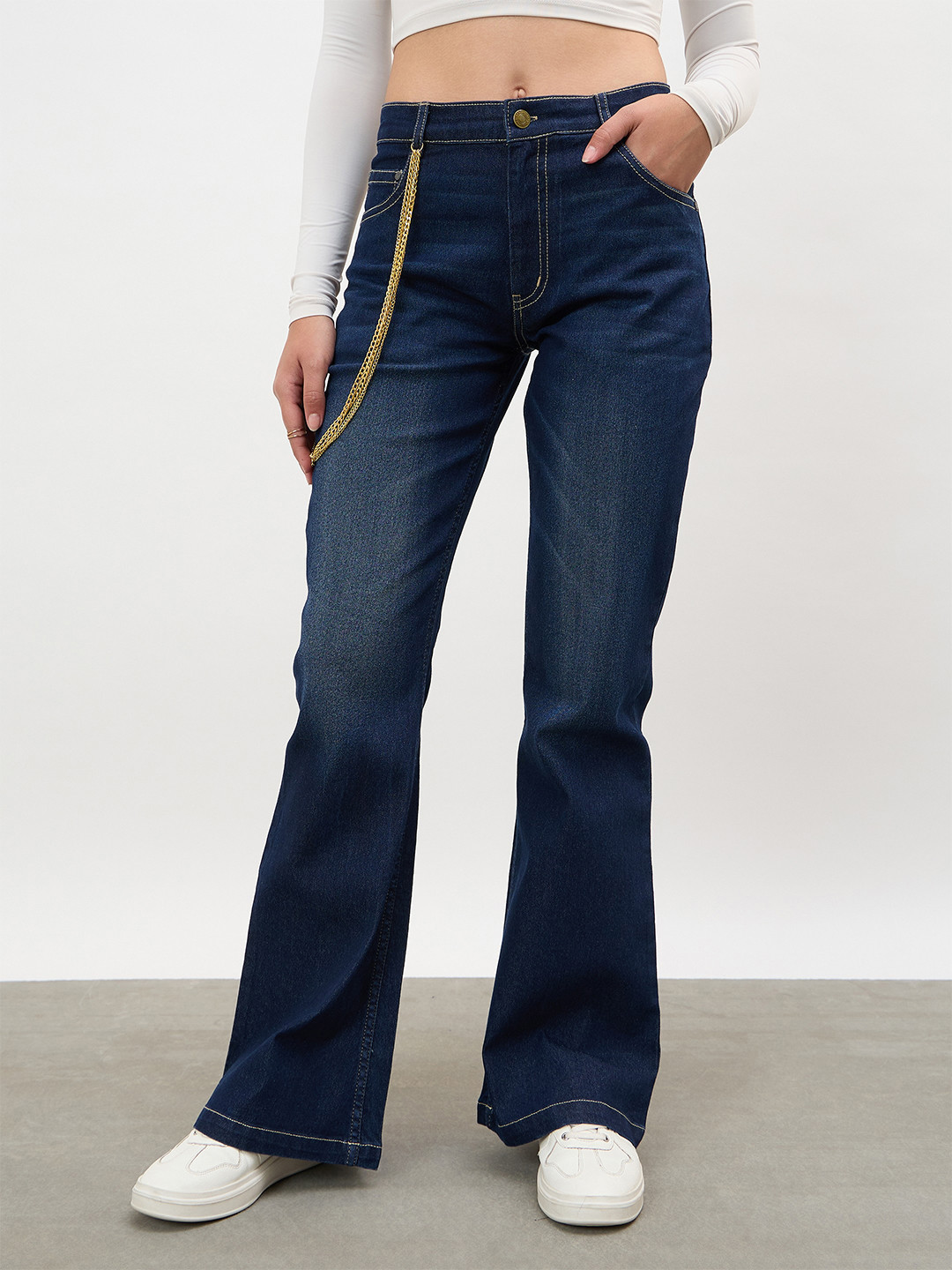SASSAFRAS Women Bootcut Mid-Rise Acid Wash Stretchable Jeans