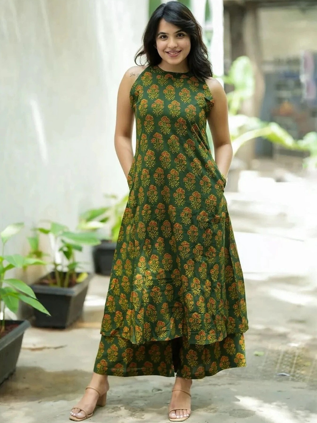 HBJ FASHION Women Ethnic Motifs Printed Regular Kurta with Palazzos