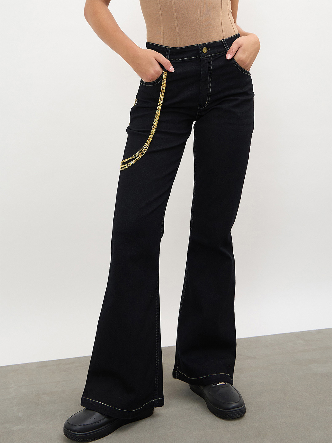 SASSAFRAS Women Bootcut Mid-Rise Acid Wash Stretchable Jeans