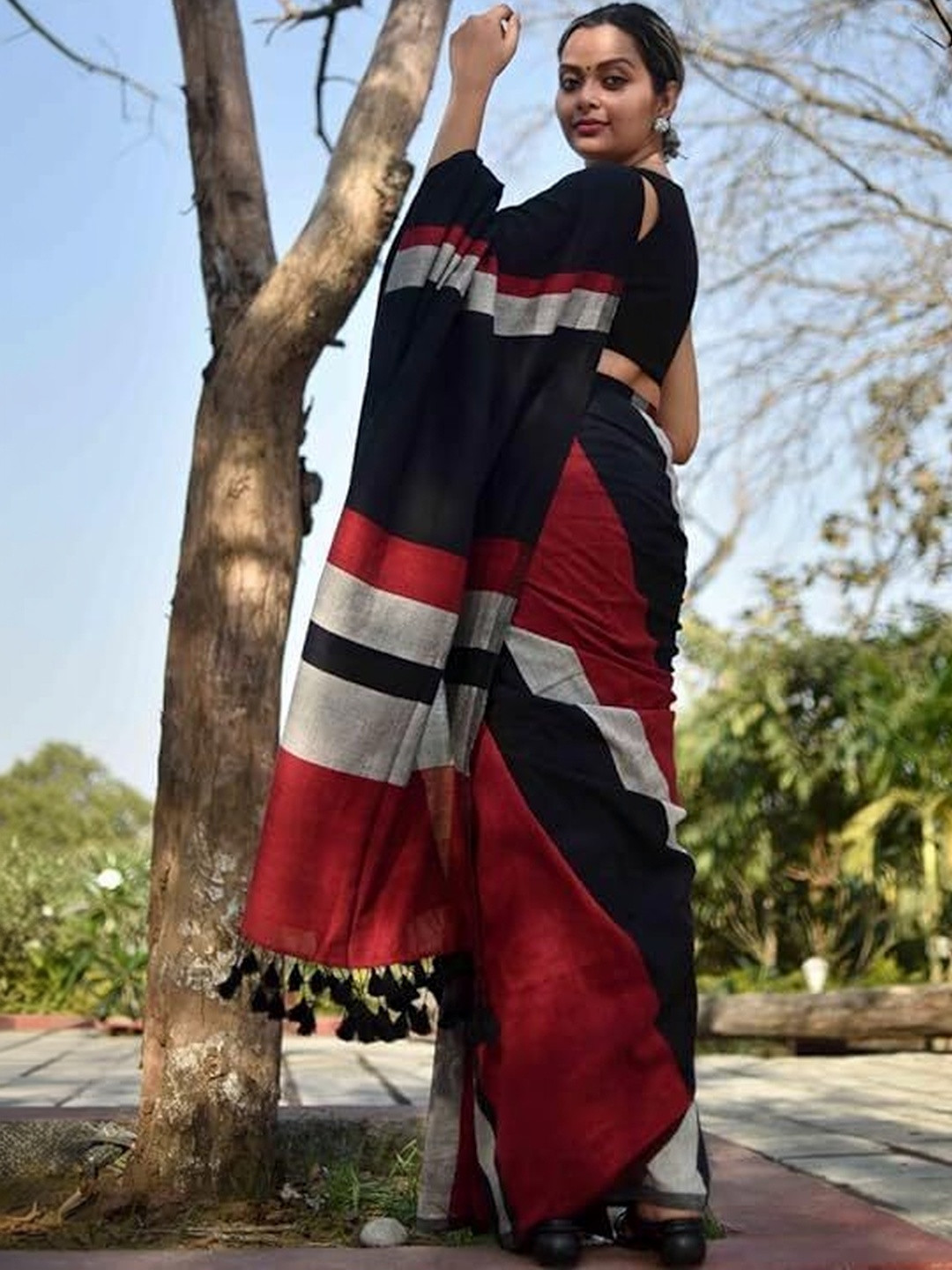Brynbrit Striped Pure Cotton Handloom Khadi Saree