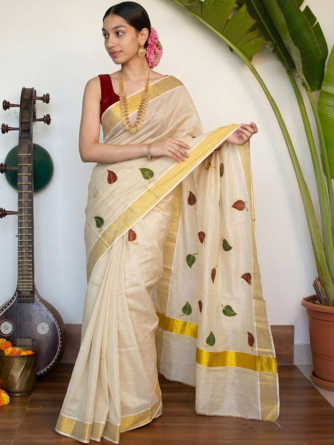 HARADHI Tissue Kasavu Saree