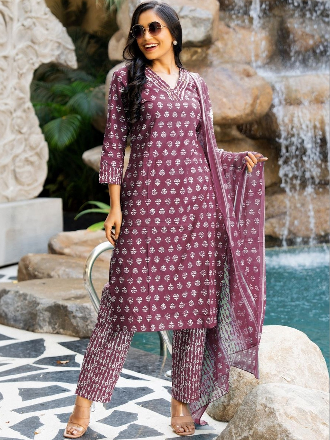 KALINI Women Floral Printed Regular Beads and Stones Pure Cotton Kurta with Trousers & With Dupatta
