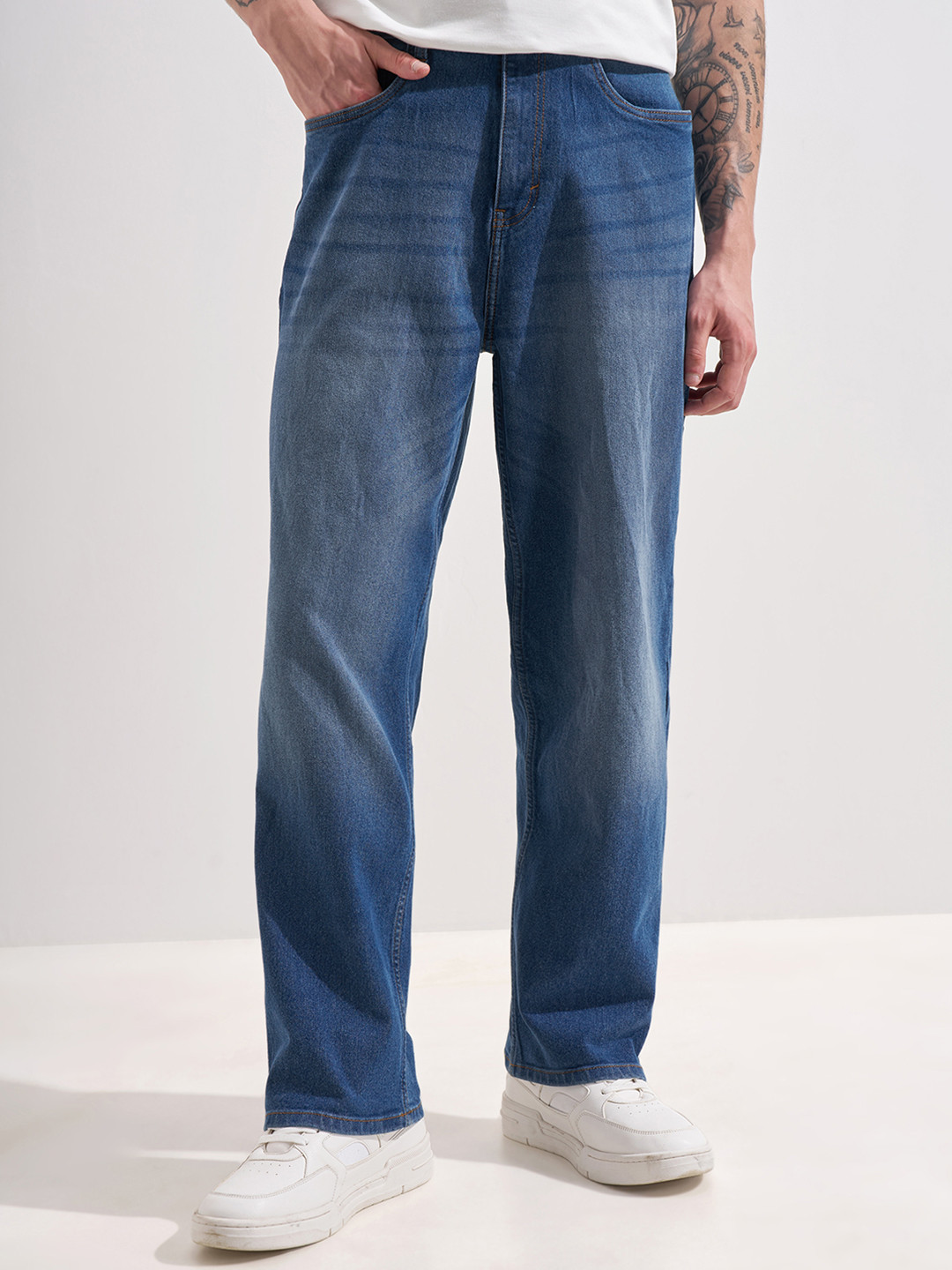 HIGHLANDER Men Loose Fit High Rise Mid Wash Jeans