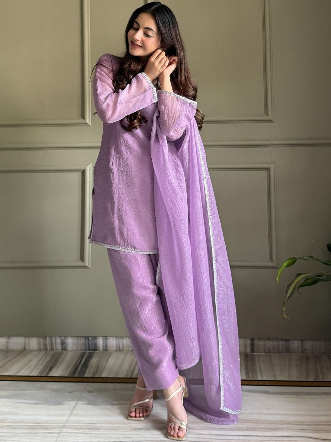 VihaanExim Women Regular Kurta with Palazzos & With Dupatta