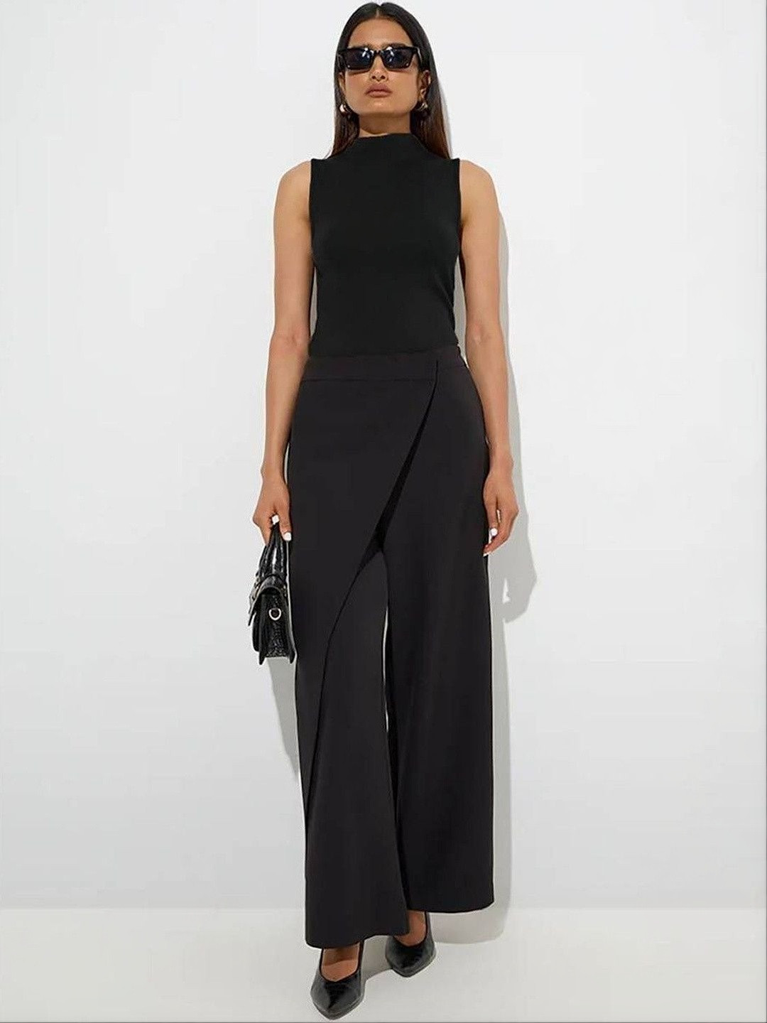 Stylecast X Kotty Black Solid High Neck Sleeveless Top