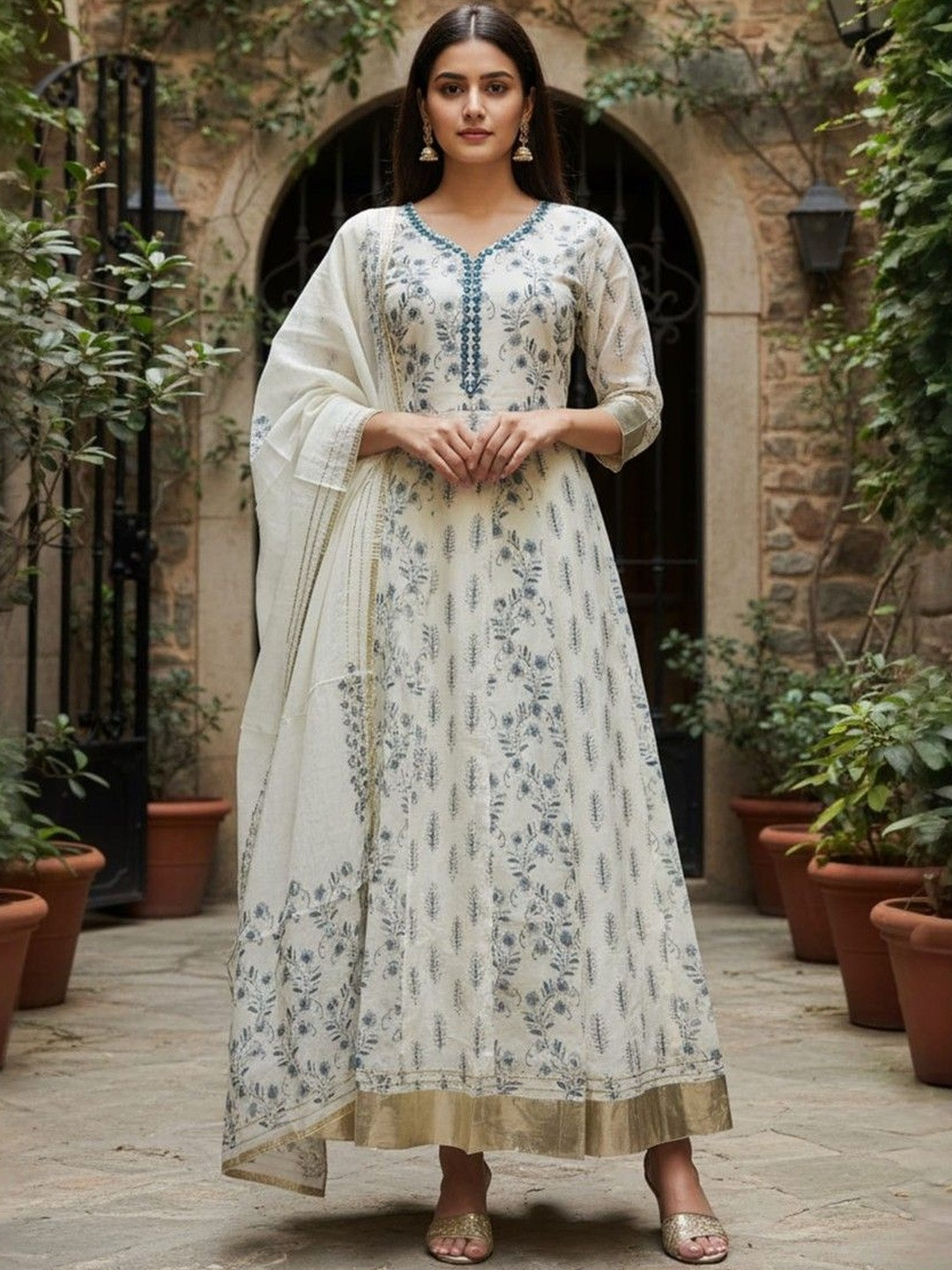 MISKI Floral Printed V-Neck Thread Work Pure Cotton Blend Thread Work Panelled Anarkali Kurti