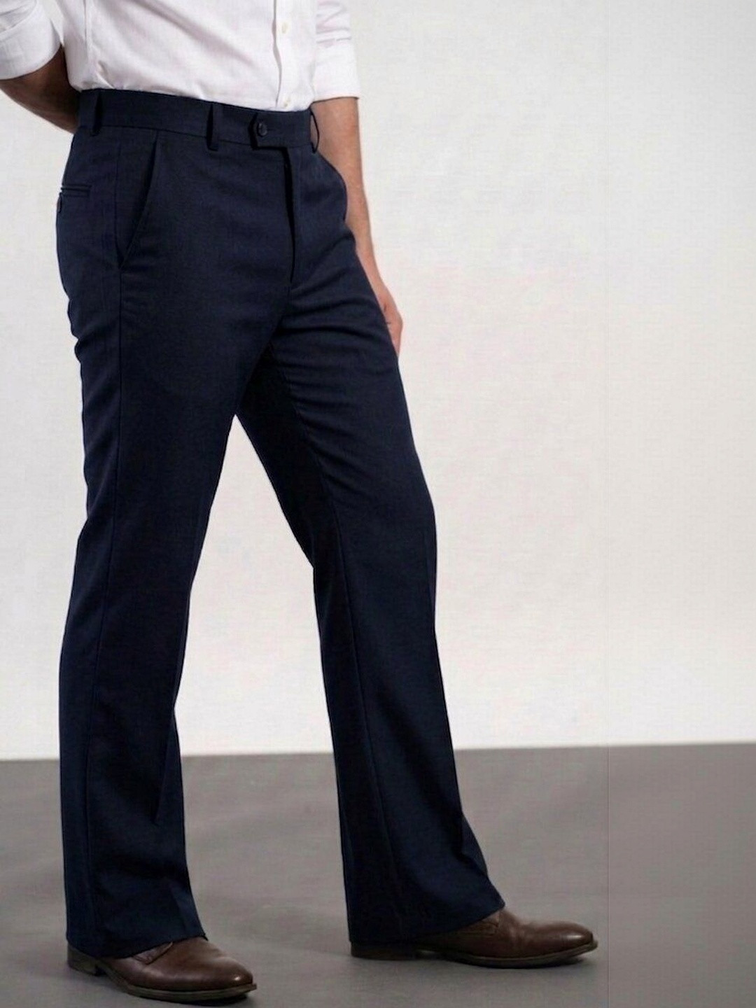 SAINT PEACH Men's Mid-Rise Bootcut Pant