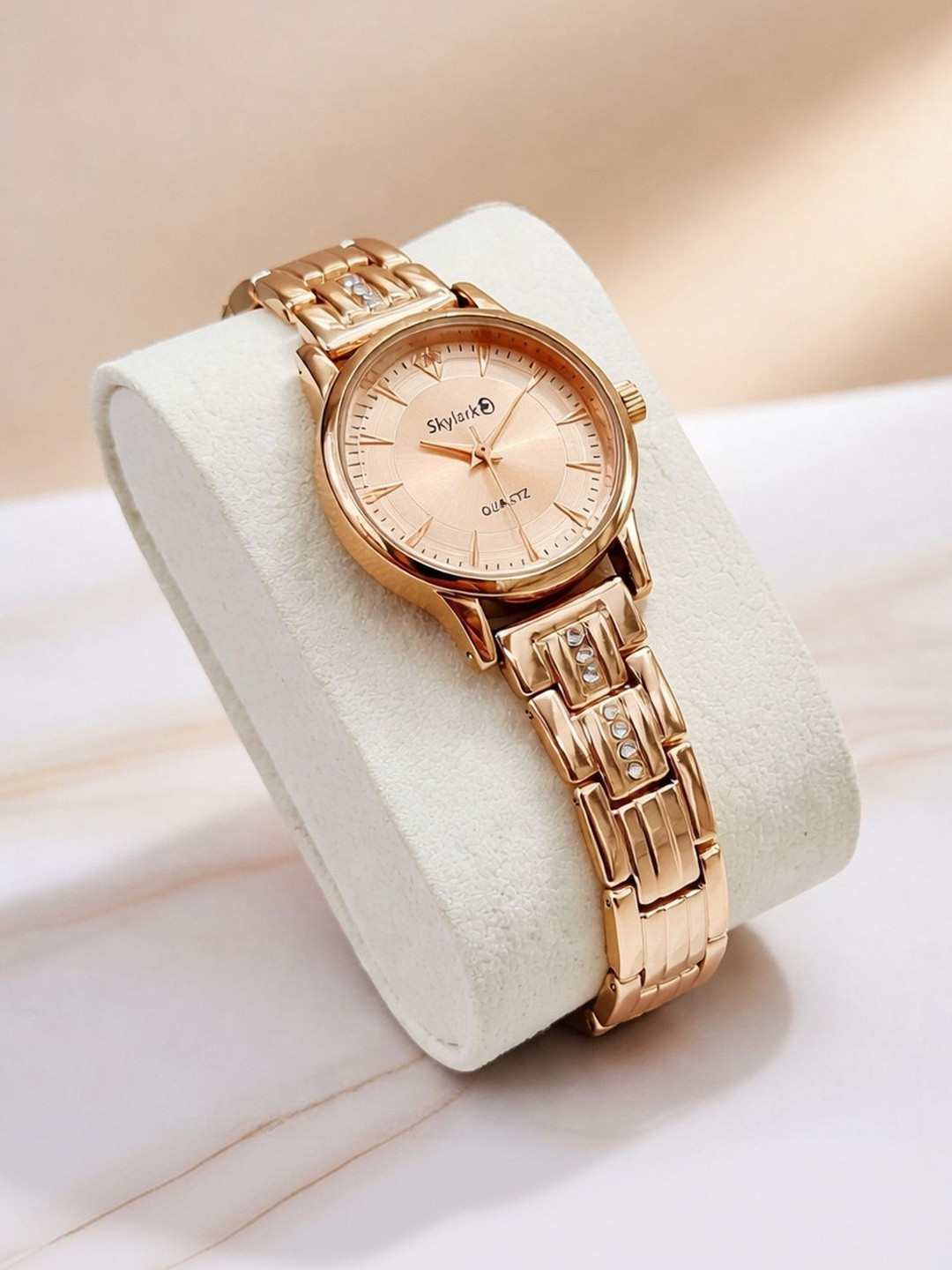Skylark Women Dial & Bracelet Style Straps Analogue Watch Revo_rosegold_girls_745