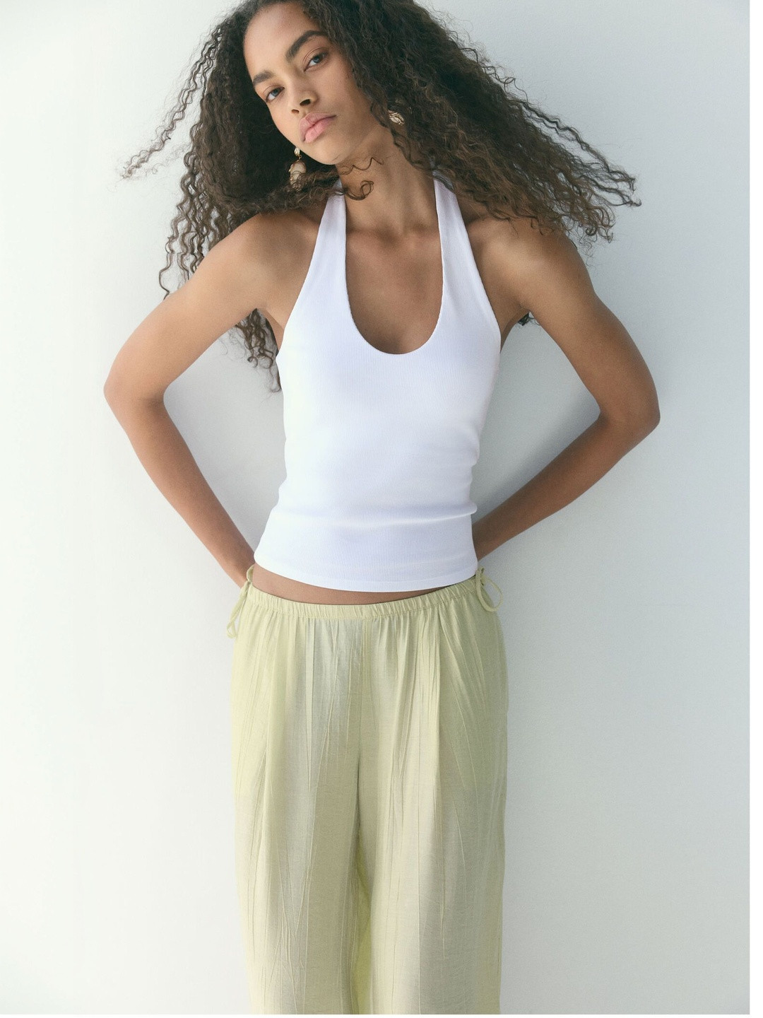 H&M Ribbed Halterneck Top