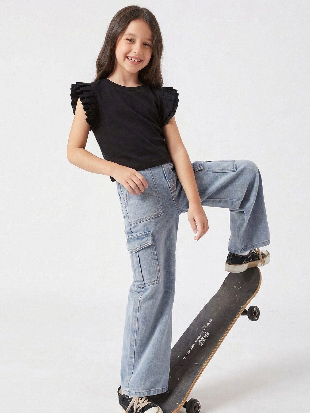 Eteenz Flutter Sleeve Cotton Top