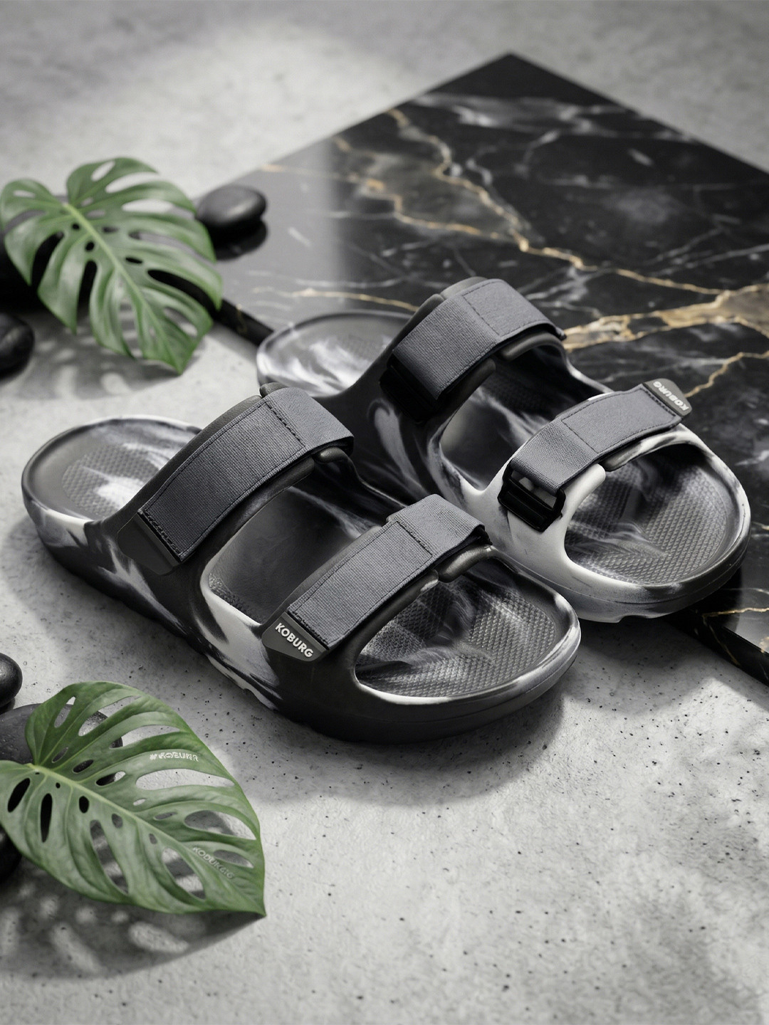 Koburg Men Printed Sliders
