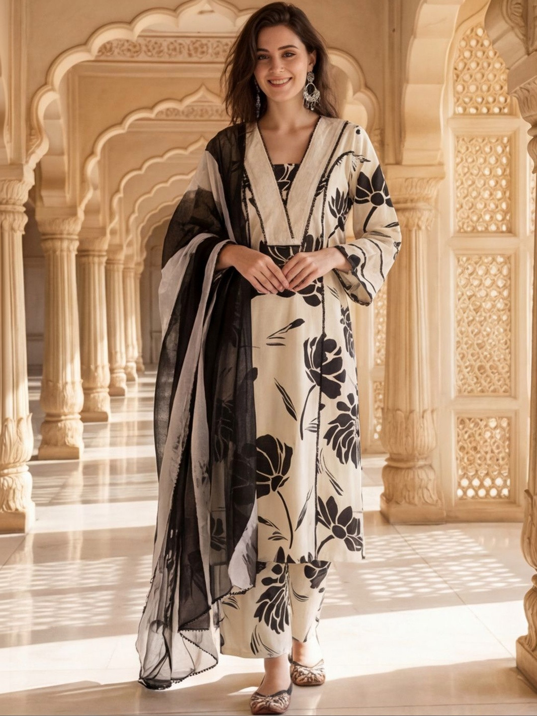 House of Pataudi Printed Pure Cotton V-Neck Kurta & Palazzos With Dupatta
