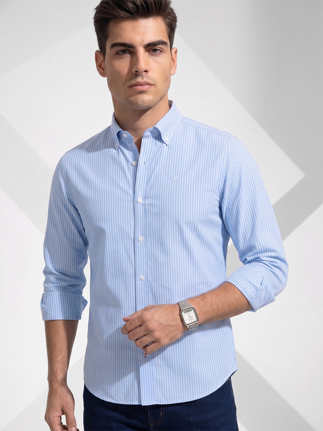 INVICTUS Slim Fit Striped Casual Shirt