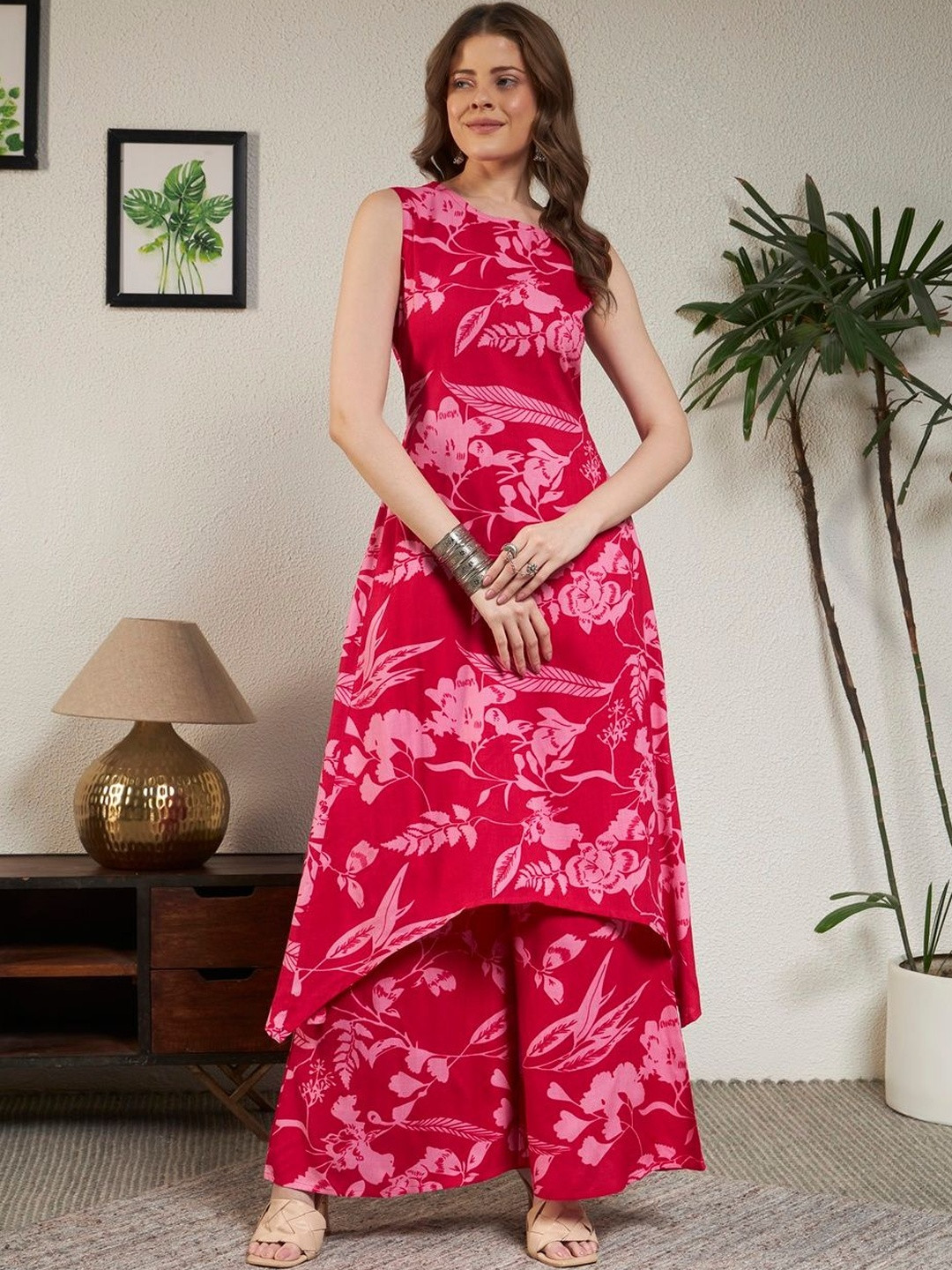 KIRNYA Women Floral Printed Regular Kurta with Palazzos