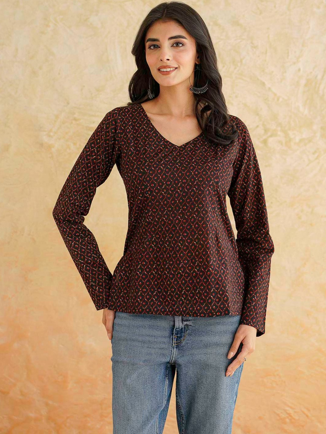 GOODHAND Geometric Printed V-Neck Cotton Top