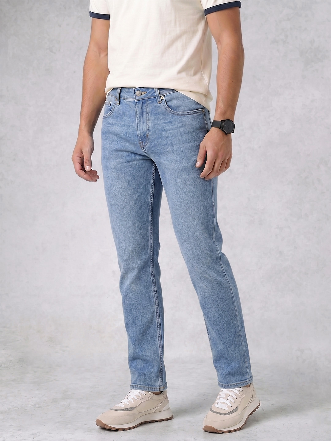 WROGN Men Slim Fit Mid-Rise Heavy Fade Stretchable Jeans