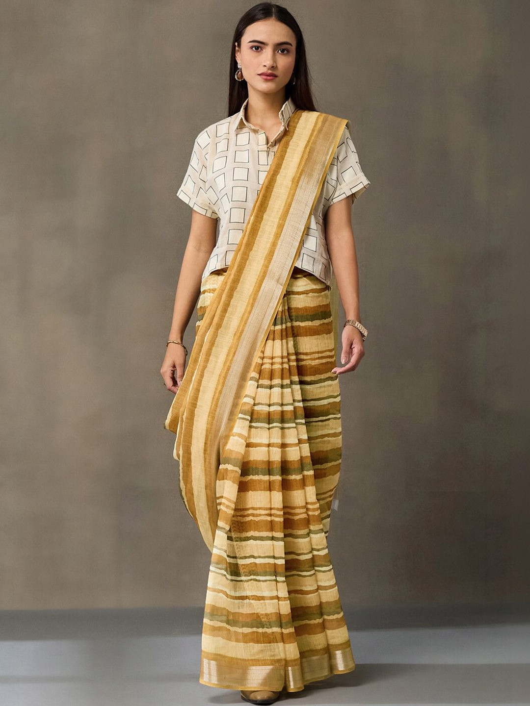 Navibhu Striped Printed Pure Linen Saree With Unstitched Blouse Piece