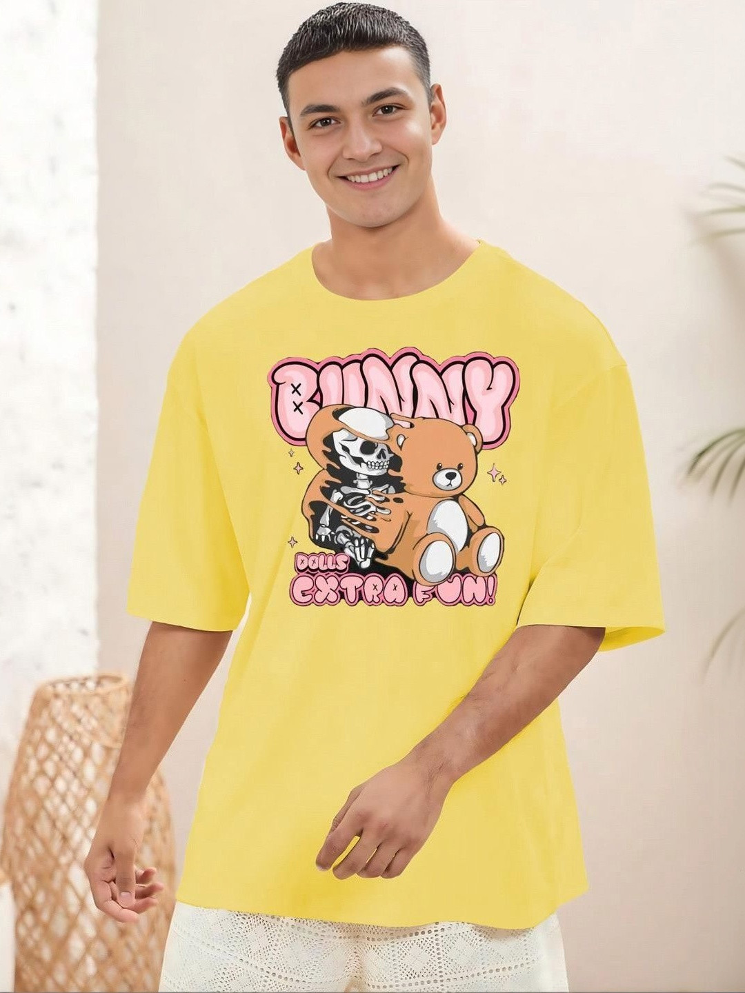 Stylecast X Kotty Men Printed Applique T-shirt