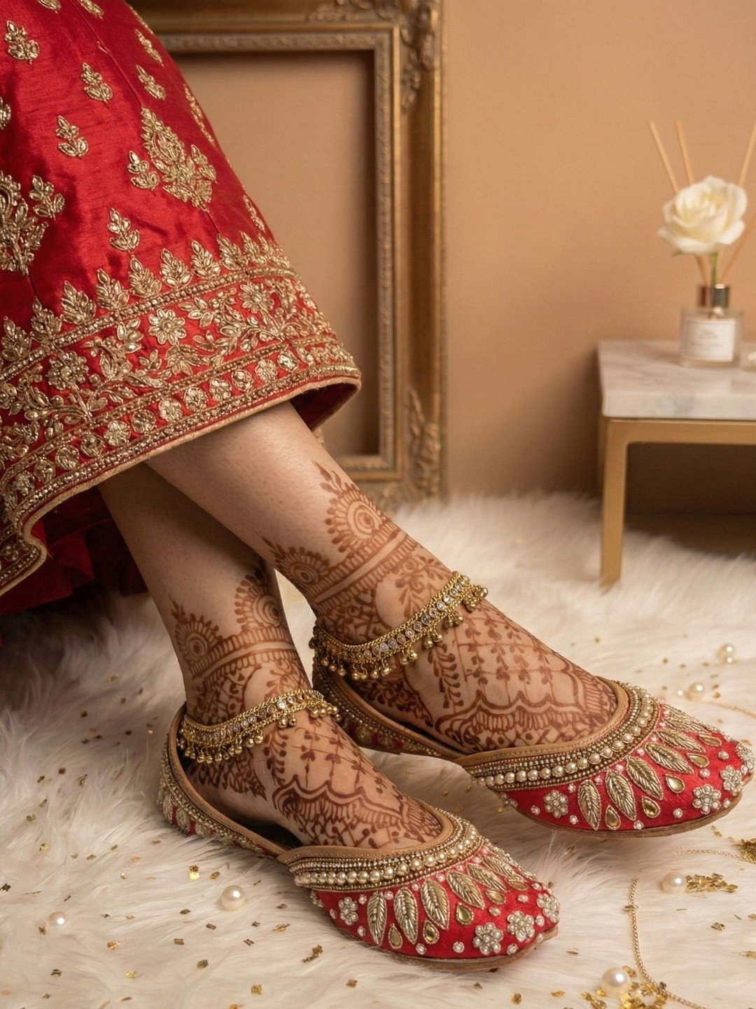 Saaj Ambarsari Women Embellished Party Mojaris Flats