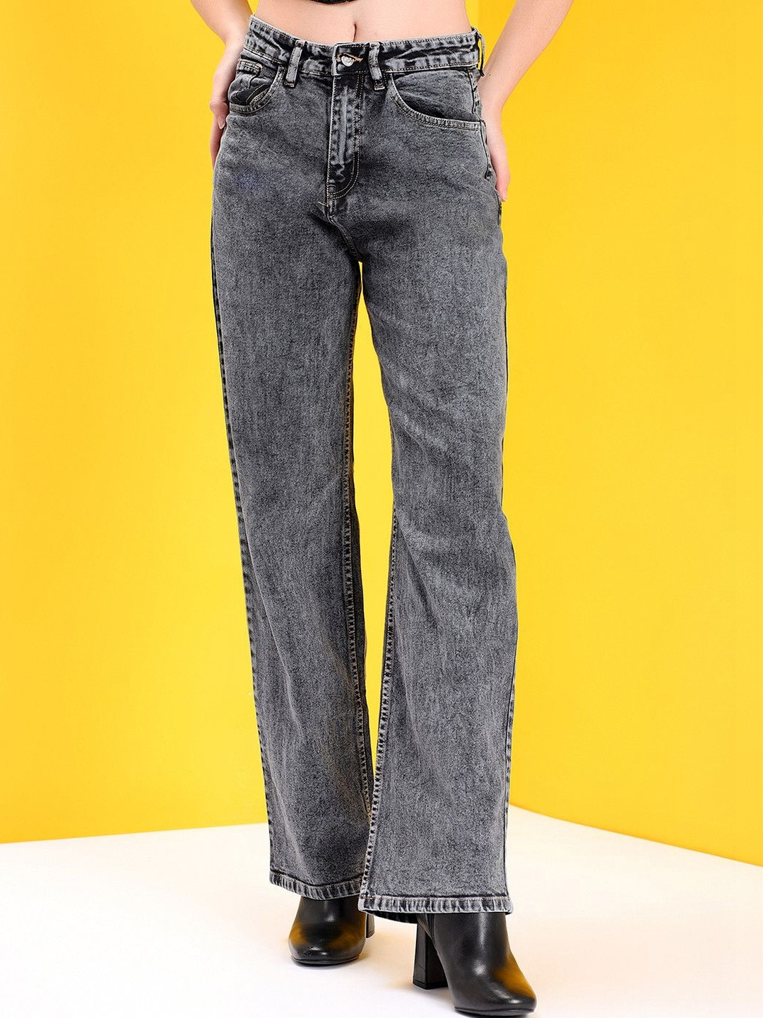Stylecast X Kotty Women Jean Straight Fit Mid-Rise Heavy Fade Jeans