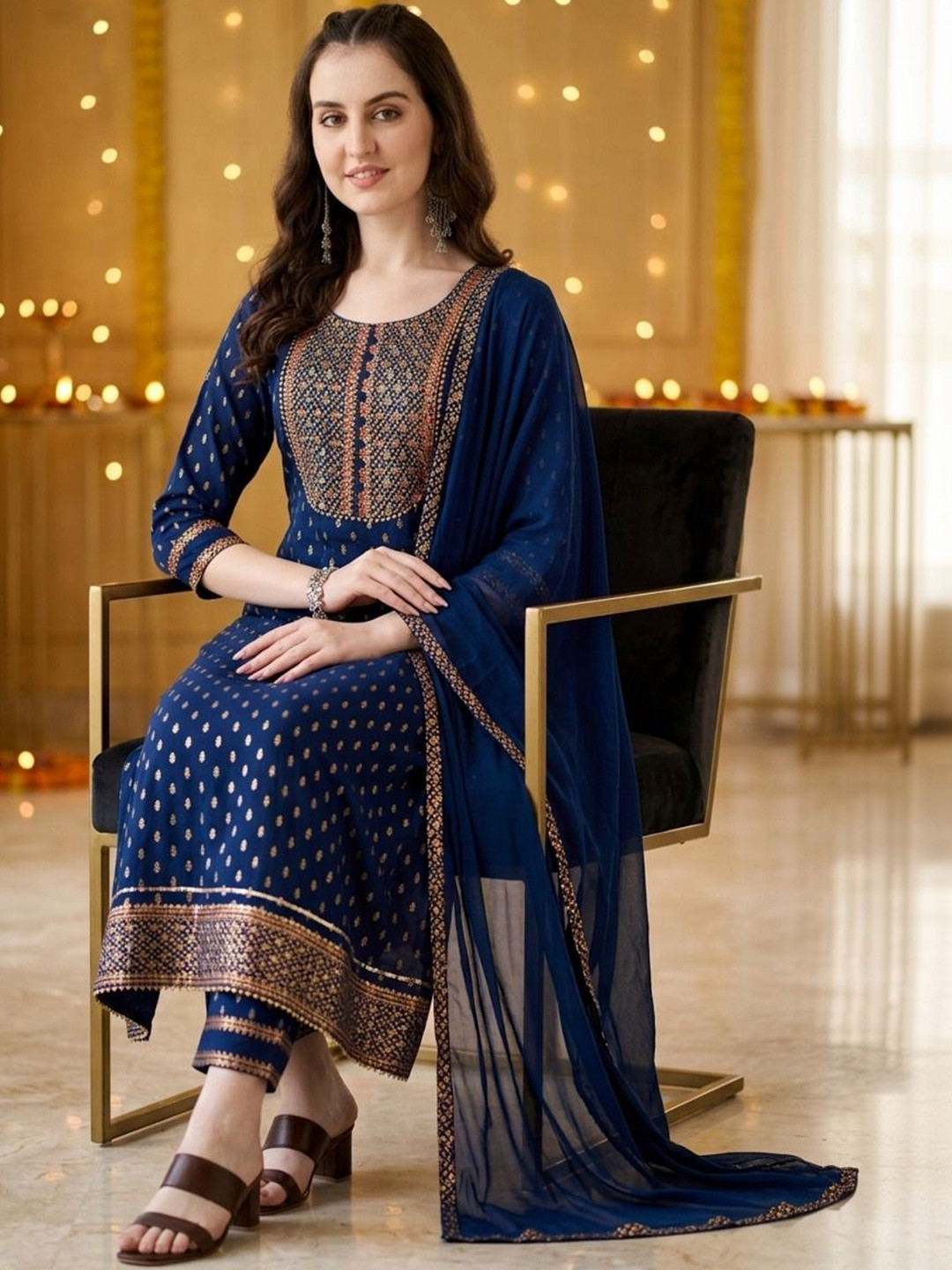 QUEENSFAB Women Ethnic Motifs Printed Empire Kurta with Trousers & With Dupatta