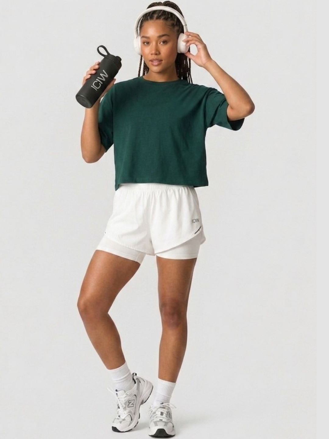 Besick Women Round Neck Drop-Shoulder Sleeves Crop T-shirt