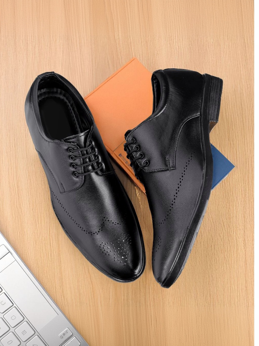 Robbie Jones Men PU Pointed Toe Slip-On Formal Derbys