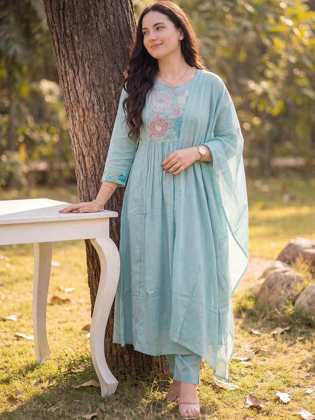 Indo Era Women Floral Embroidered Thread Work Pure Cotton Kurta With Trousers & Dupatta