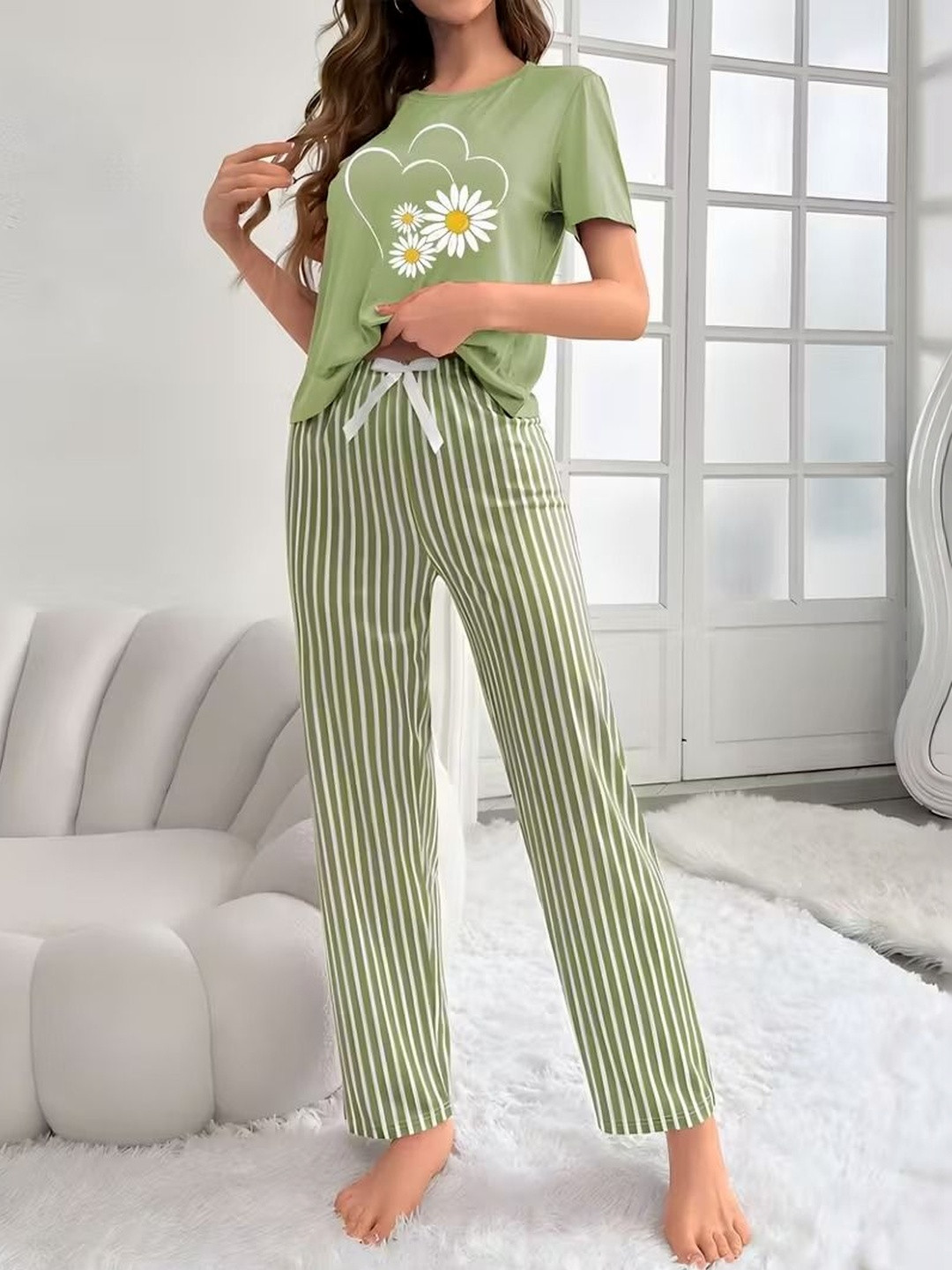 Mast & Harbour Floral Printed T-shirt with Trousers