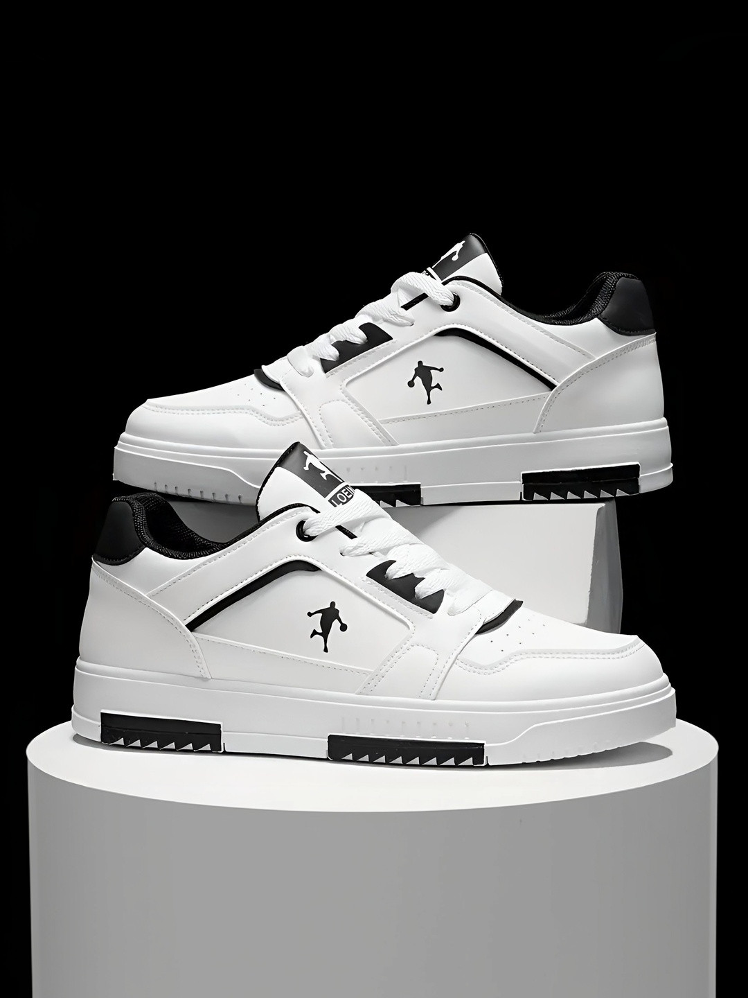 Pocy shoes Men Colourblocked Sneakers