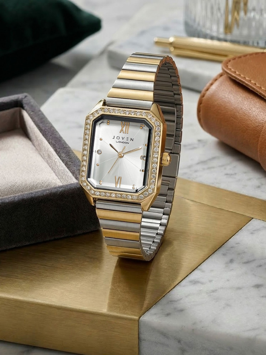 Joven Women Embellished Dial & Stainless Steel Bracelet Style Straps Analogue Watch J2-B