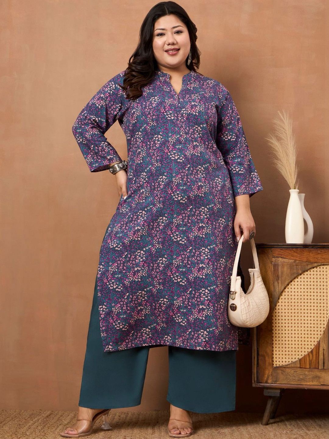 Tissu Women Floral Printed Regular Kurta with Palazzos