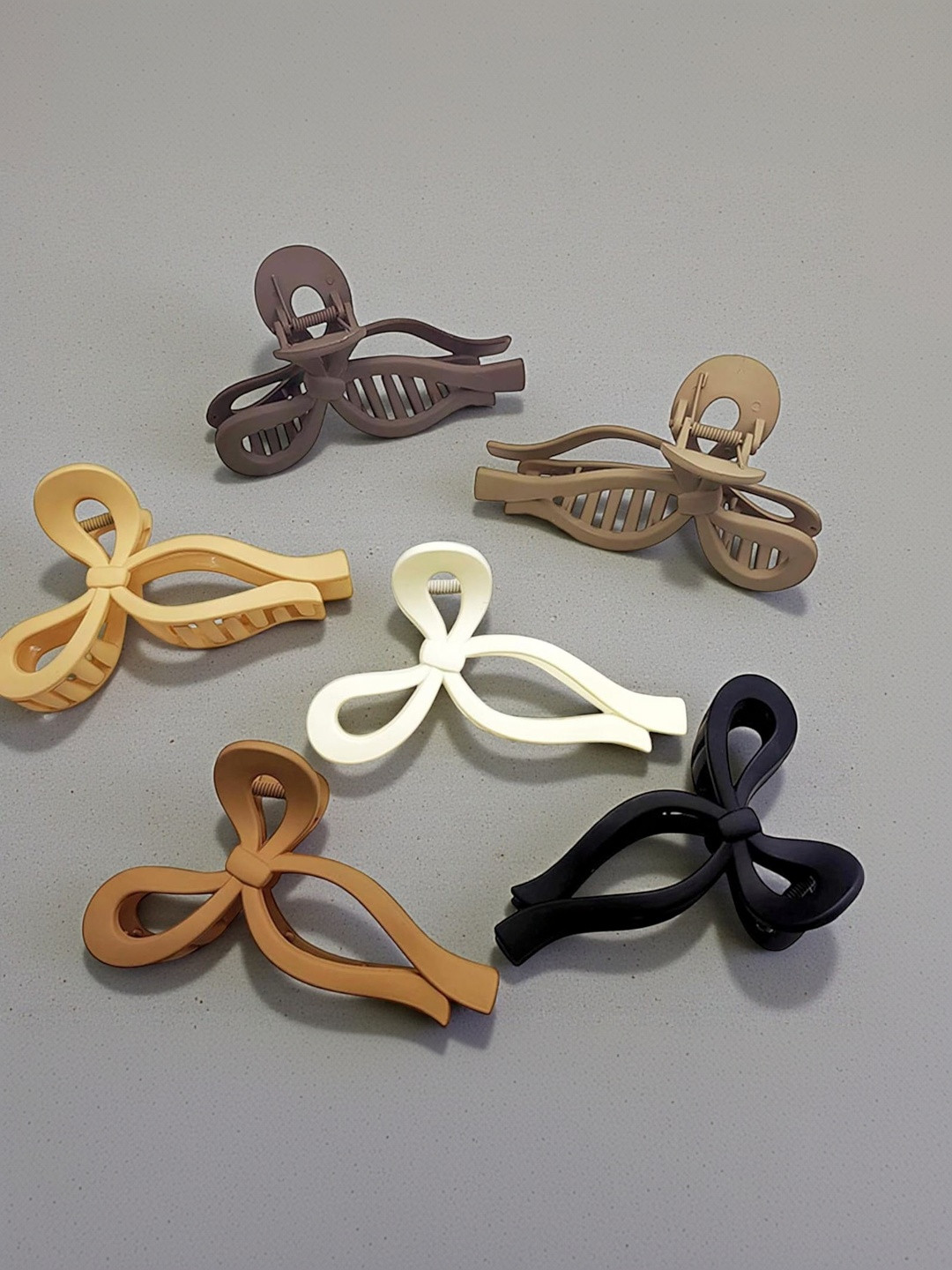 Freebies Women Set of 3 Claw Clip