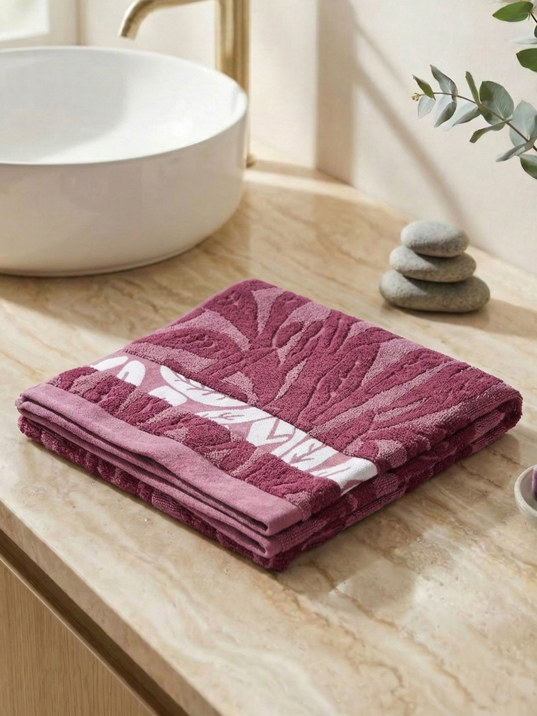Monte Carlo Eco Bamboo Plum Maroon Self Design 630 Gsm 75X150 Cm 1 Bath Towel
