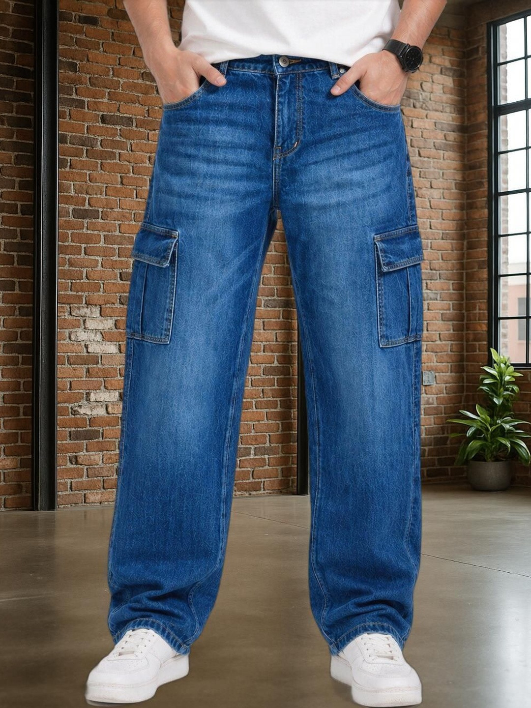 BESTLOO Men Relaxed Fit Mid-Rise Light Fade Stretchable Jeans