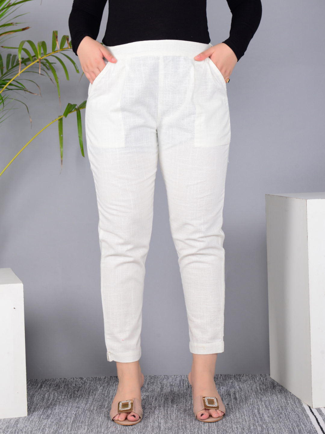 Ashvy Women Relaxed Straight Leg Slim Fit Trousers