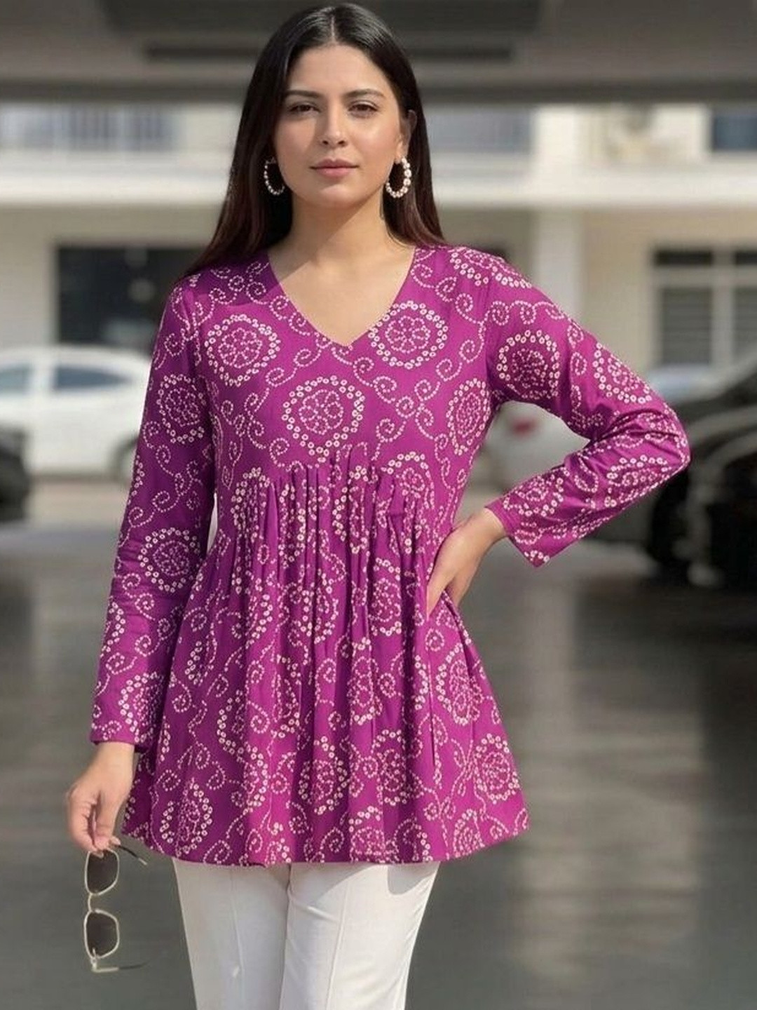 Vastrakaya Bandhani Printed V-Neck Pure Cotton Blend Empire Kurti