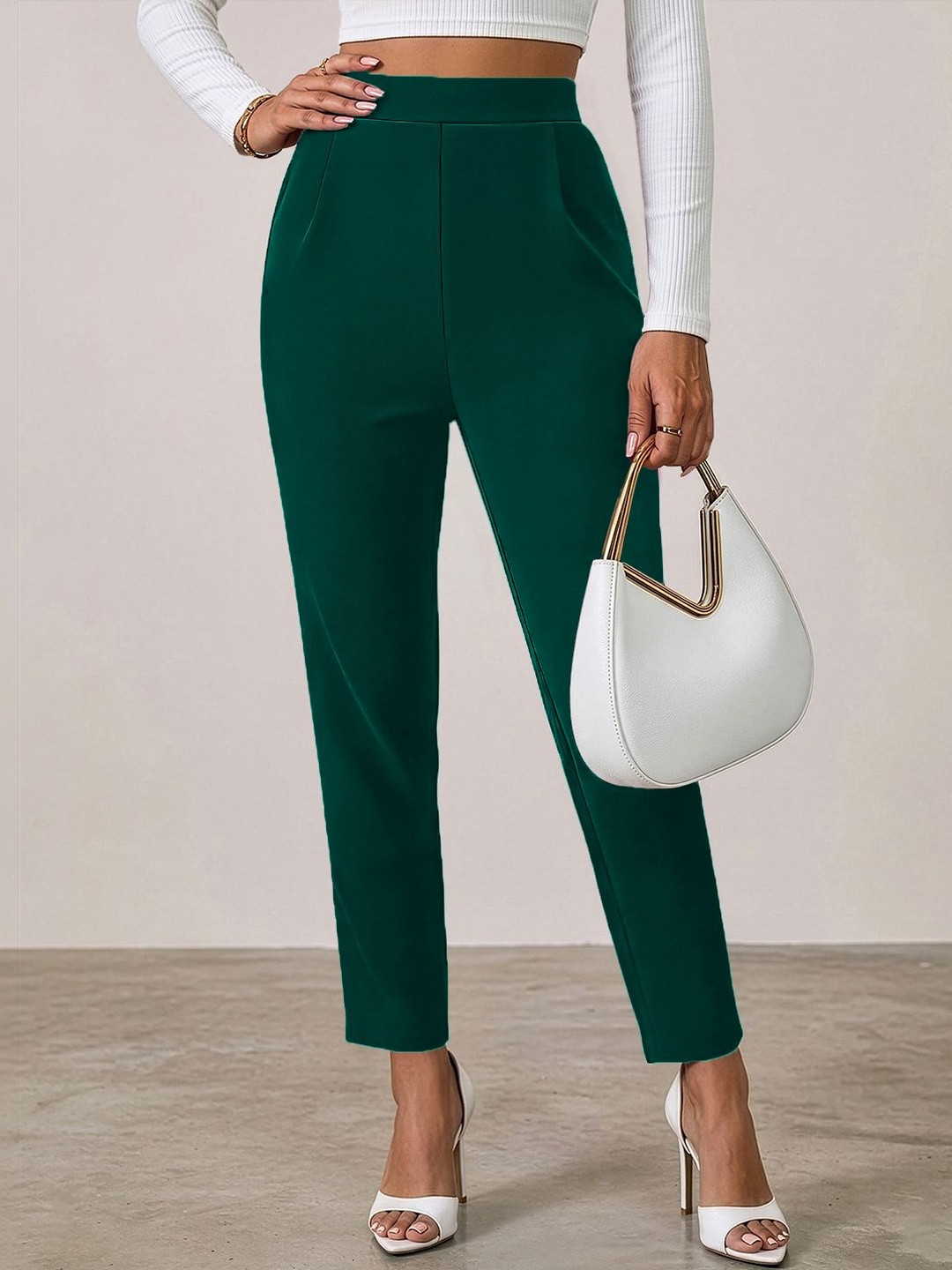 Navyankaa Women Straight Fit High-Rise Trousers