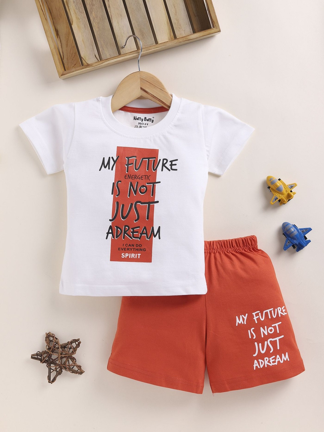 NUTTY BUTTY Boys Printed T-shirt with Shorts