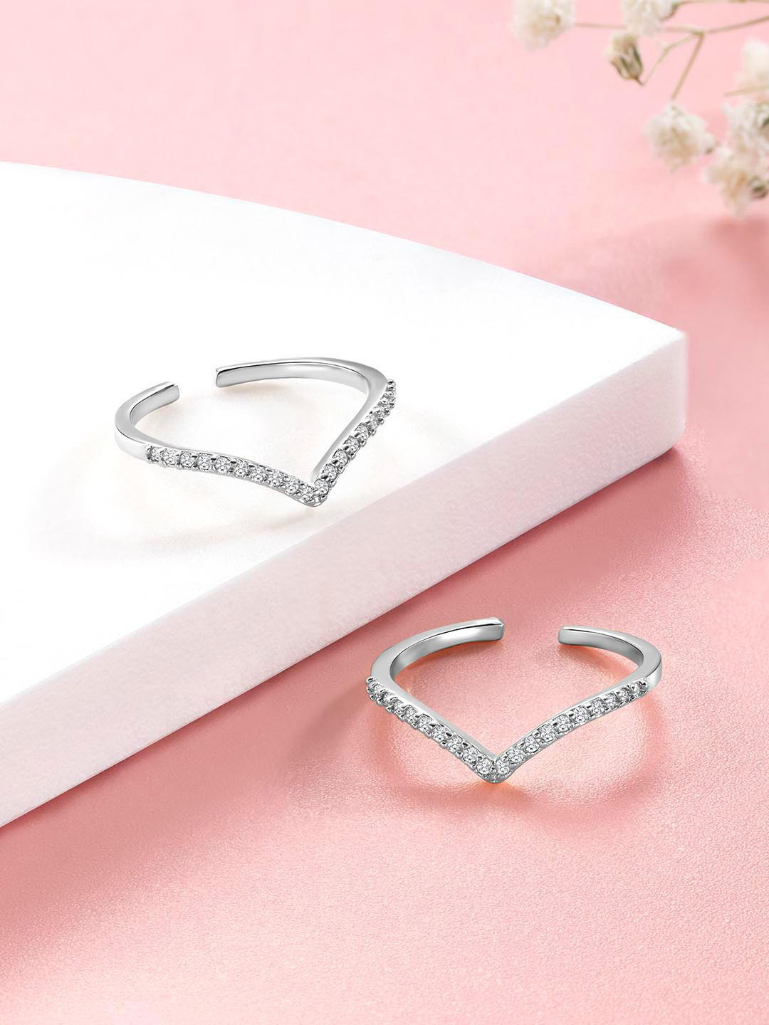 Peora Silver-Plated Cubic Zirconia Studded Toe Rings