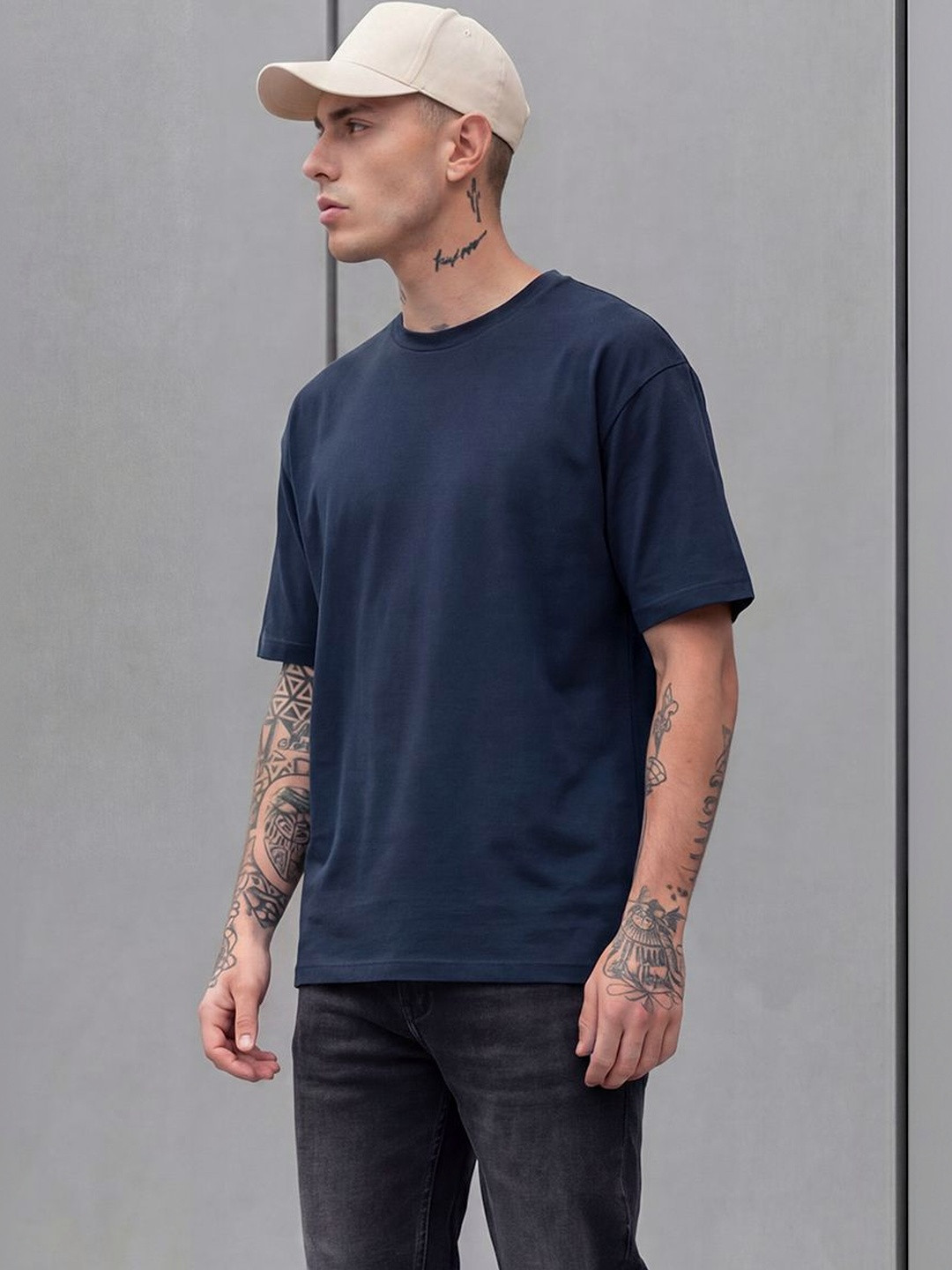 Snitch Men Pure Cotton Blend Pockets T-shirt