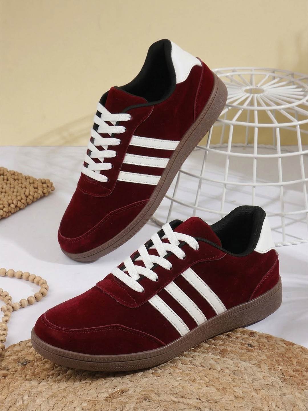STRASSE PARIS Women Colourblocked Velvet Sneakers