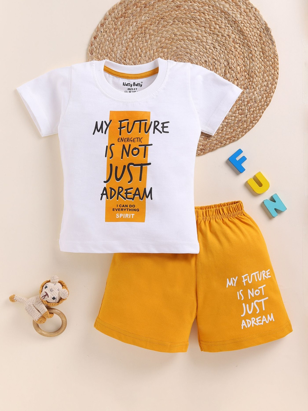 NUTTY BUTTY Boys Printed T-shirt with Shorts