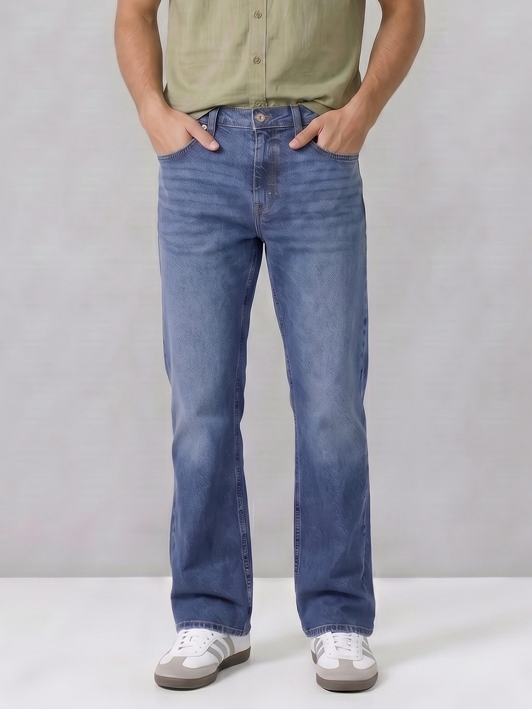 Levi's Men 527 Slim Bootcut Stretchable Light Fade Jeans
