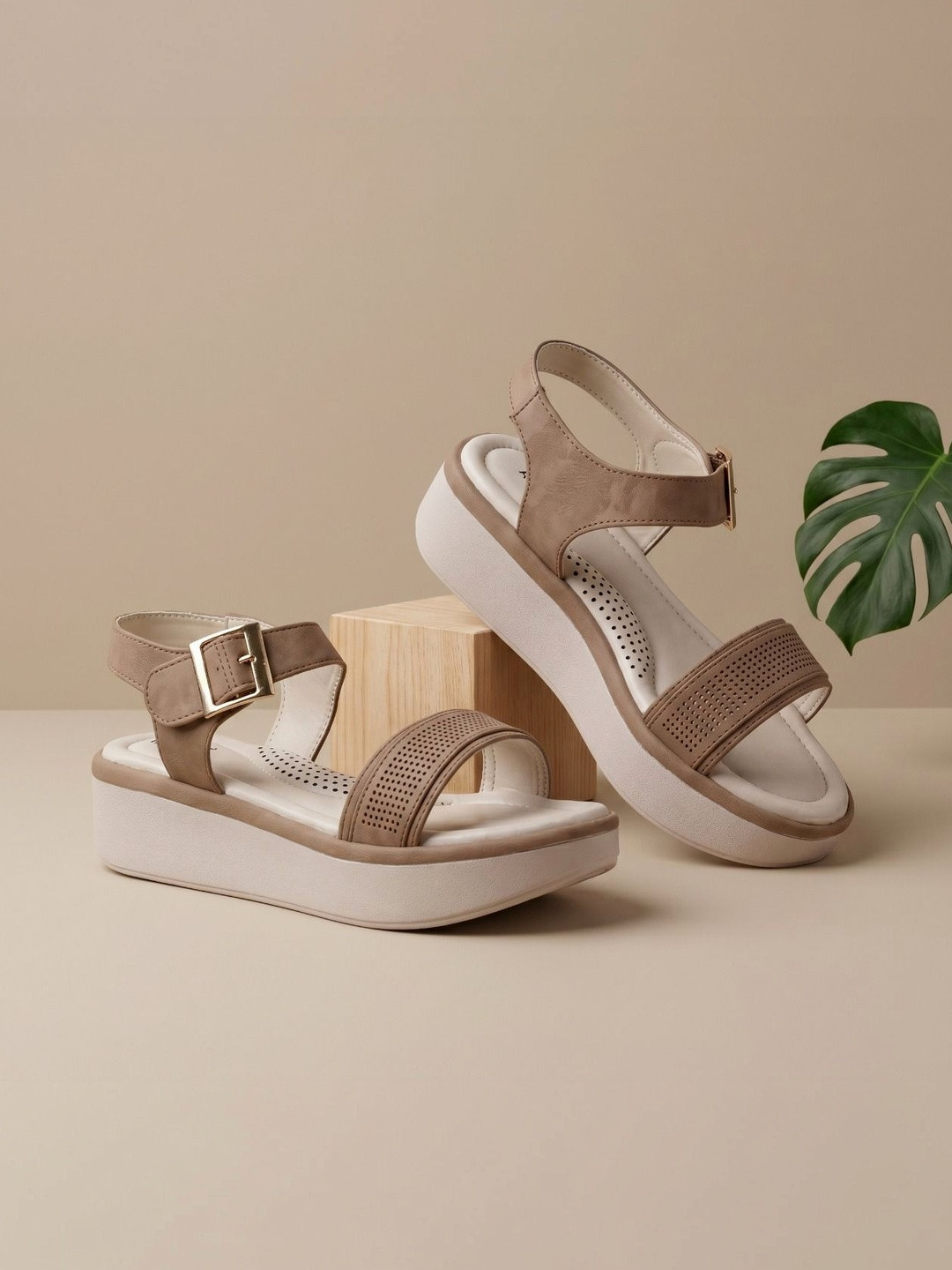 CST Lifestyle Women Comfort Sandals