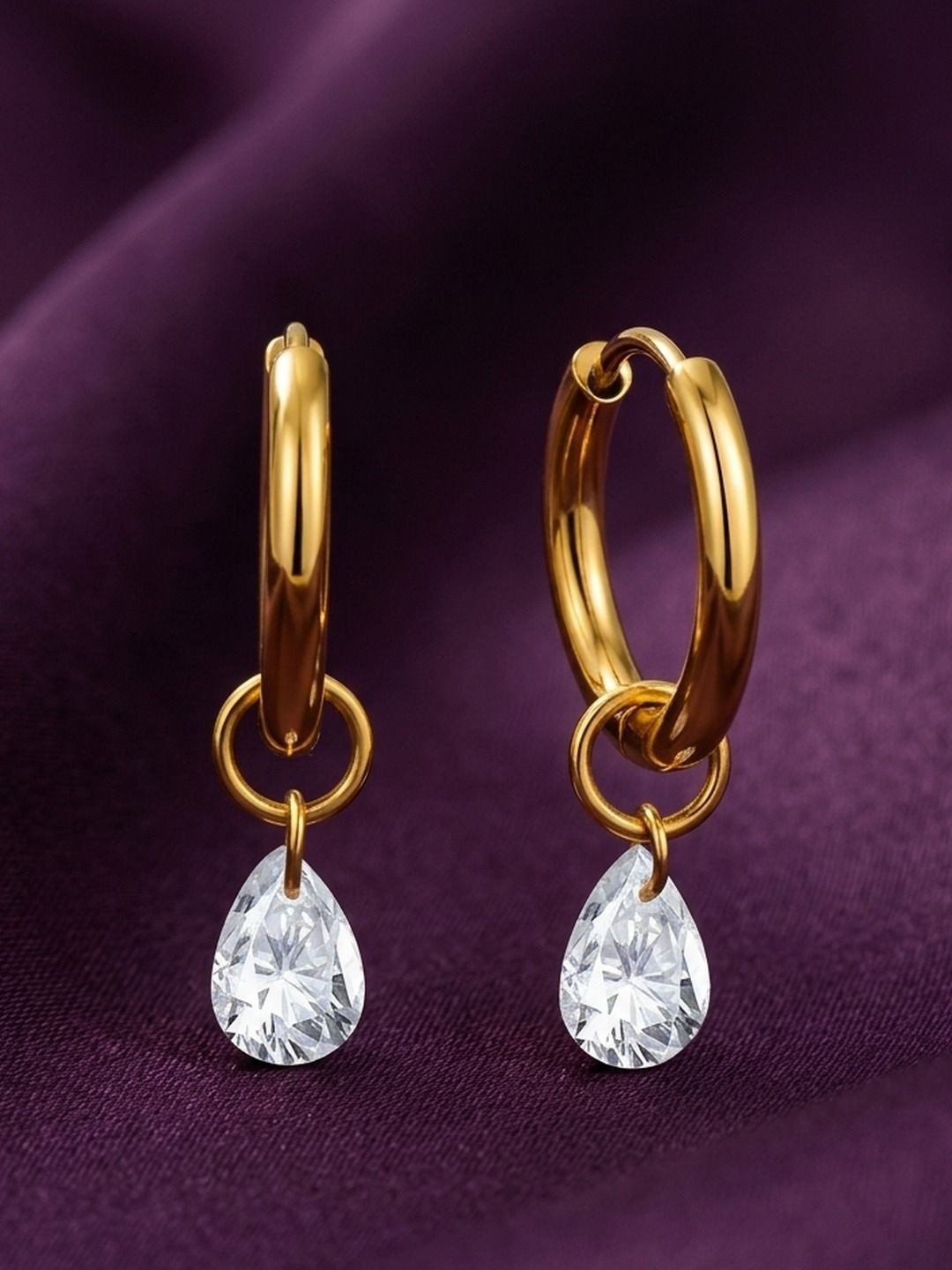 RACHIVA Teardrop Shaped Drop Earrings