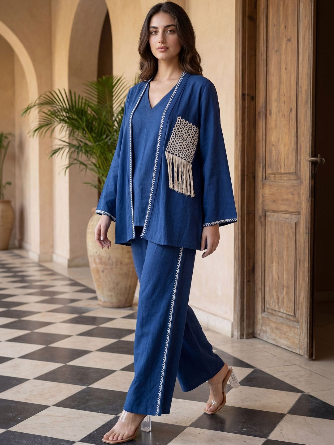 Woomn Women Regular Thread Work Linen Co-Ords