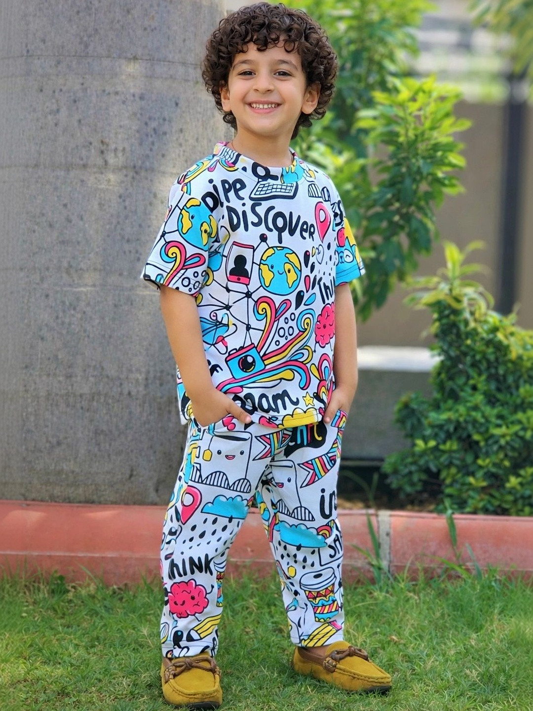 Veta Wear Unisex Kids Printed T-shirt with Trousers